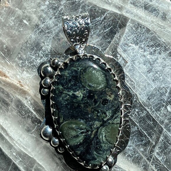 Kambaba Jasper Rhyolite and Stone Crystal Jewelry Pendant - Picture 6 of 8